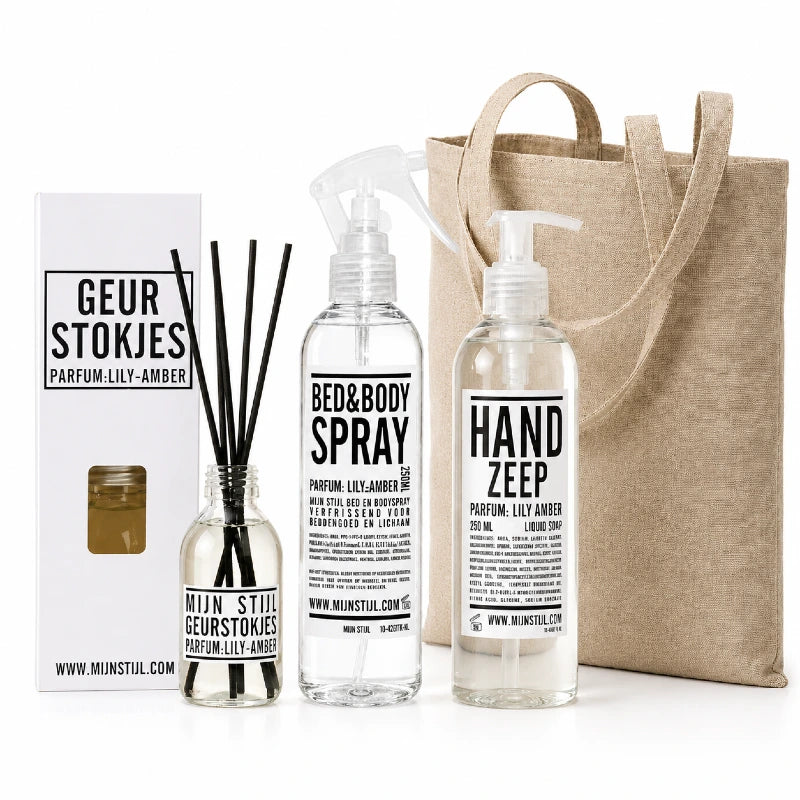 Mijn Stijl cadeaupakket Lily Amber met handzeep, Bed & Body Spray, geurstokjes en katoenen tas
