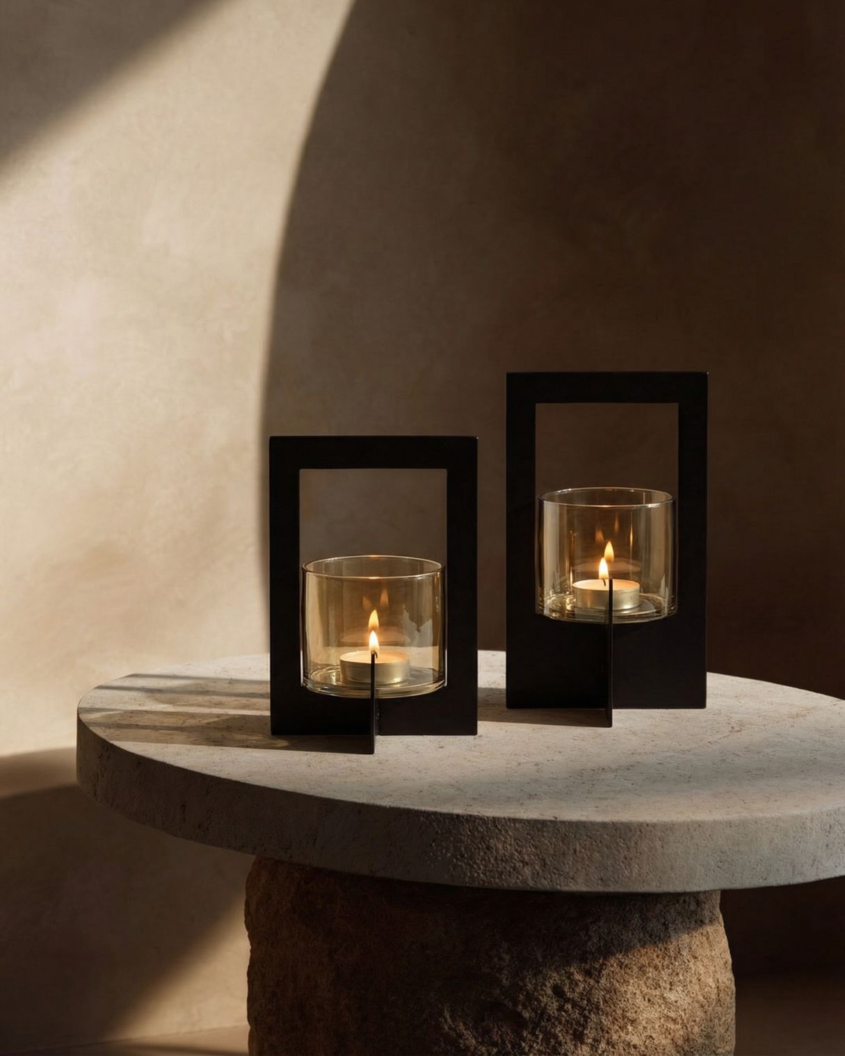 Bazar Bizar Hurricane Framed theelichthouder – Zwart Metaal & Glas (Maat L)