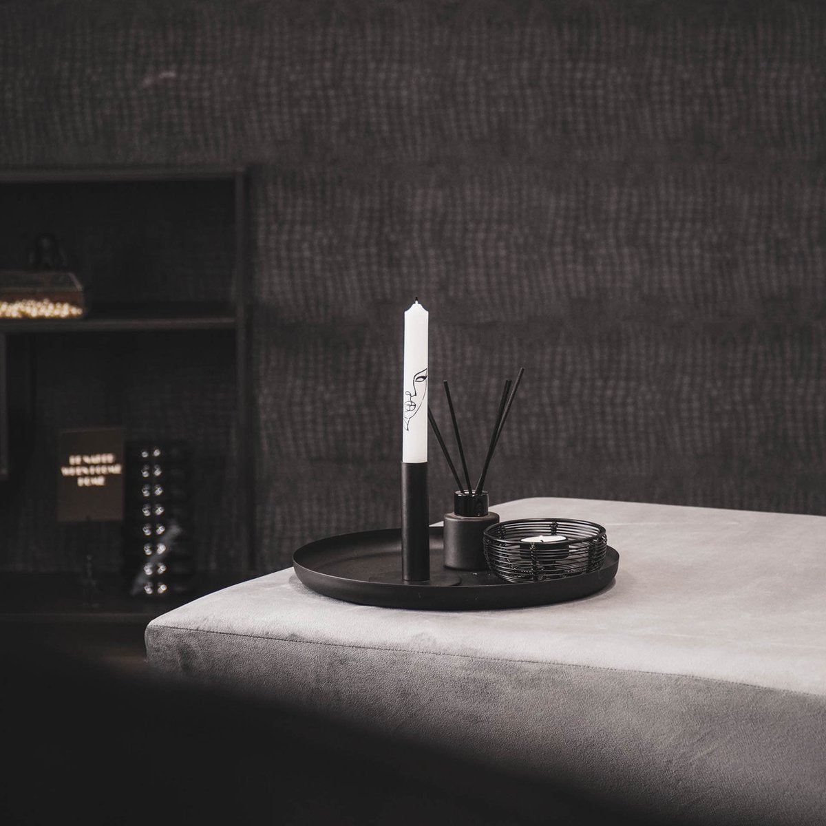 Housevitamin - Candles White face s/6