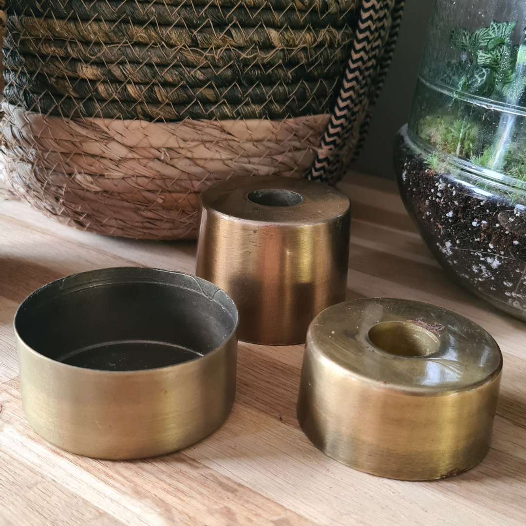 Brass candlestick set of 3 (bruised)