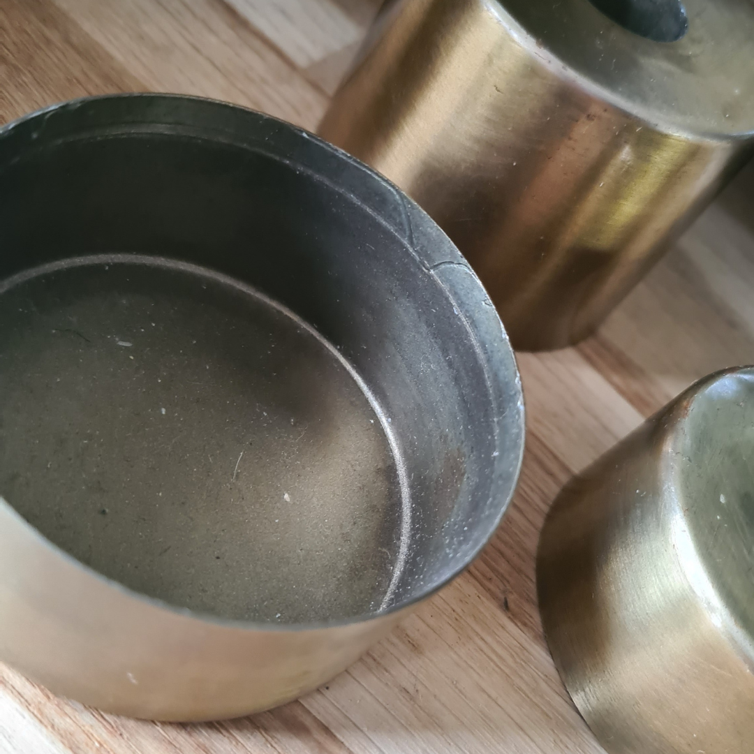 Brass candlestick set of 3 (bruised)
